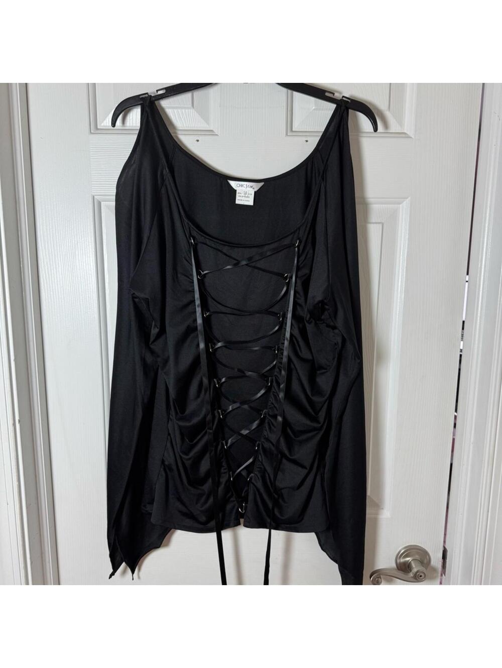 CHIC Star Black Lace-Up Cold Shoulder Top Size 50